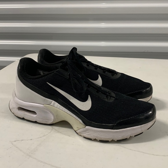 Nike Shoes - J6 NIKE Air Max Jewell Noir-blanc